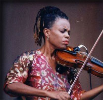 Regina Carter American woman playing jazz violin